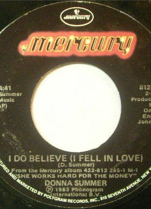 Donna Summer : She Works Hard For The Money (7", Single, Styrene, 54,)