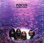 Focus (2) - Moving Waves (5349)