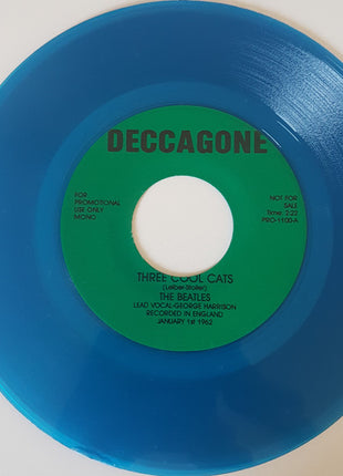 The Beatles : Three Cool Cats / Hello Little Girl (7", Mono, Promo, Unofficial, Blu)