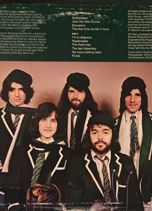 The Kinks : The Kinks Present Schoolboys In Disgrace (LP, Album, RE)