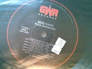 Miss Daisy (2) : Pizza Connection (LP, Album)