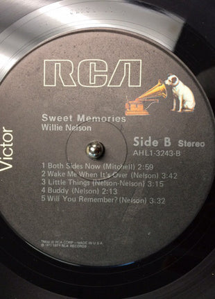 Willie Nelson : Sweet Memories (LP, Comp)