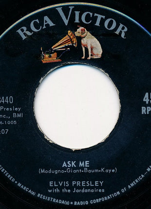 Elvis* : Ain't That Loving You Baby / Ask Me (7", Single, Roc)