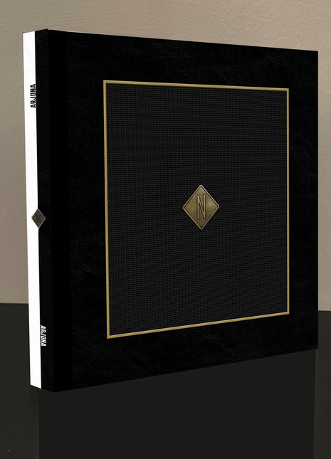 the album cover for Ricardo Arjona - Blanco Y Negro (W/Book) [Deluxe]
