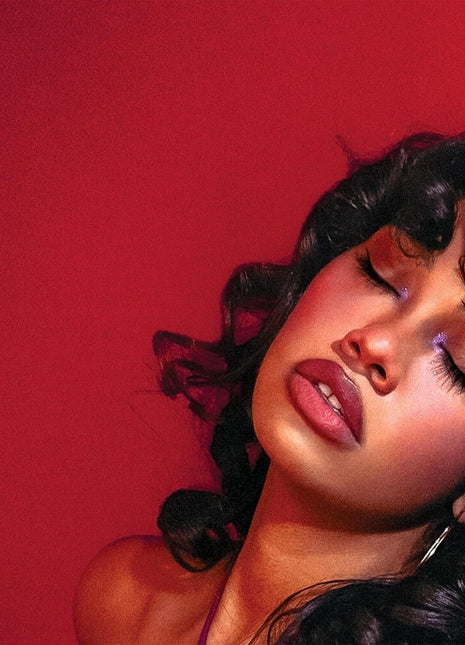 the album cover for Amber Mark - Pretty Idea