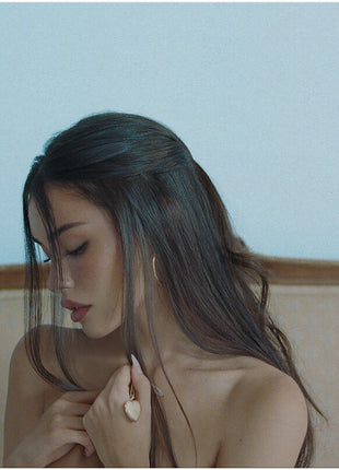 the album cover for madison beer - locket