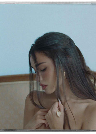 the album cover for madison beer - locket
