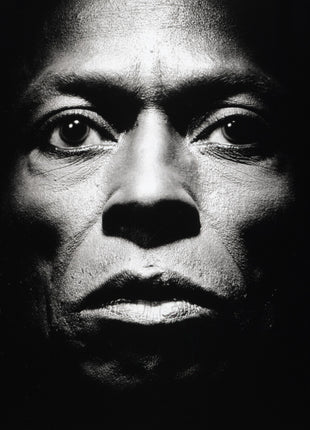 the album cover for Miles Davis - Tutu [Digipak]