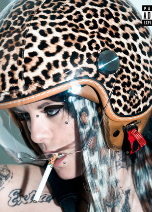 the album cover for Lauren Sanderson - Lauren (Pict)