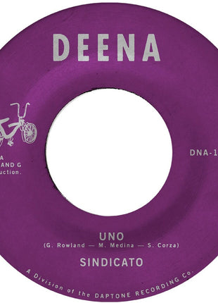 the album cover for Sindicato - Uno B/W Dos