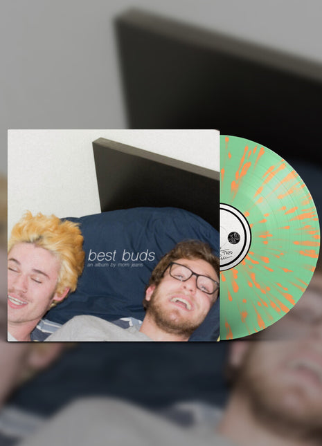 the album cover for Mom Jeans - Best Buds [Colored Vinyl] (Org) (Min) (Spla)